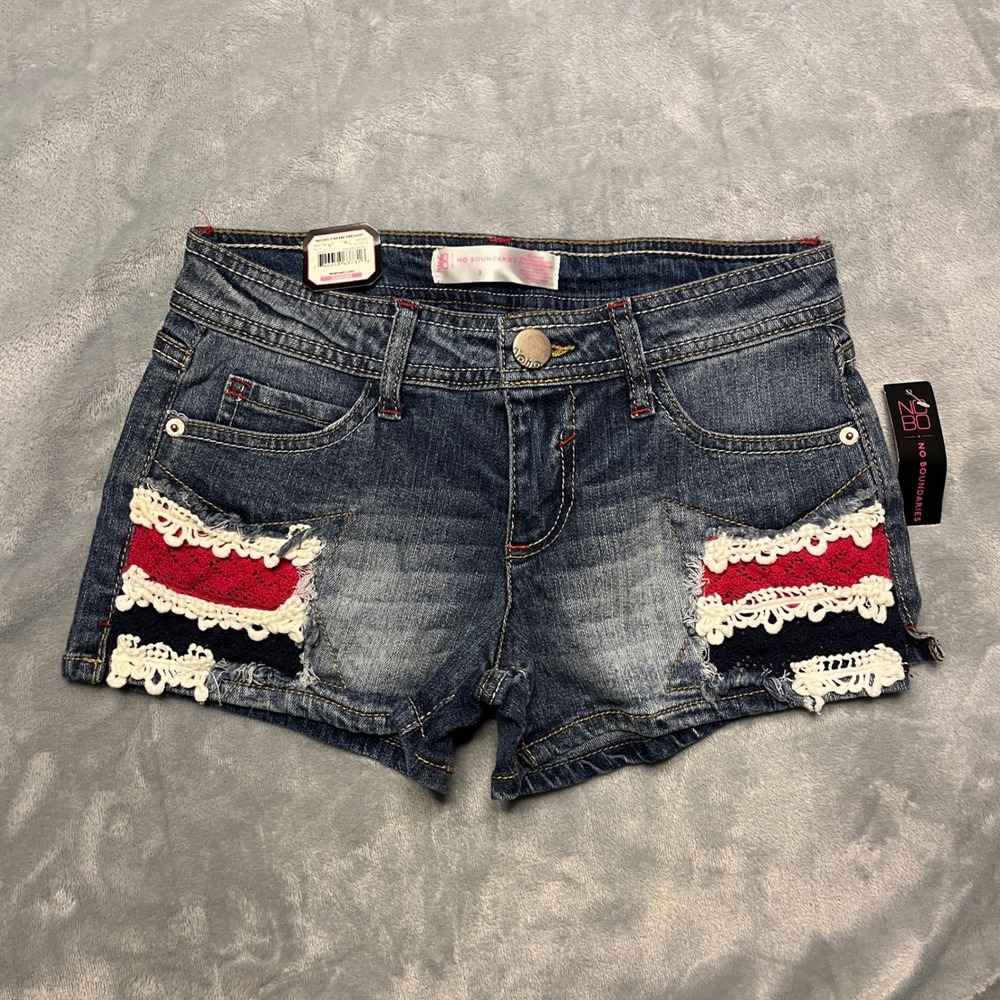 Denim Booty Shorts Red White Blue Lace Trim Distressed Sz 3 Americana Cowgirl